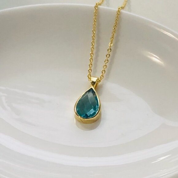 Gold Plated Swiss Blue Quartz Teardrop Pear Shape Necklace - Picture 7 of 9